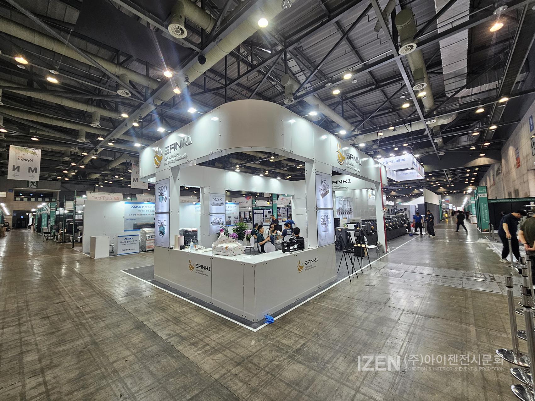 3659991387_V6sypBwK_583d15d6663576baeaf09cad5dd2e86573a25d39.jpg 이미지크게보기